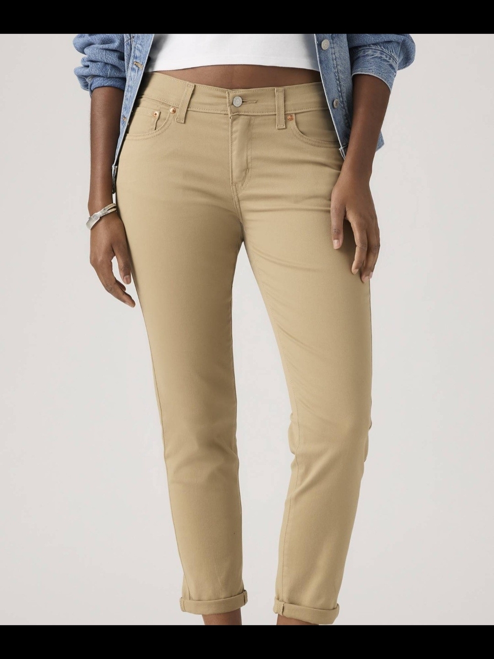 Levi's Boyfriend Jeans in Khaki Tan